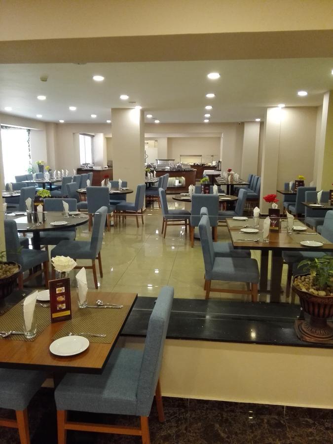 Ah酒店及会议中心 Madina 外观 照片