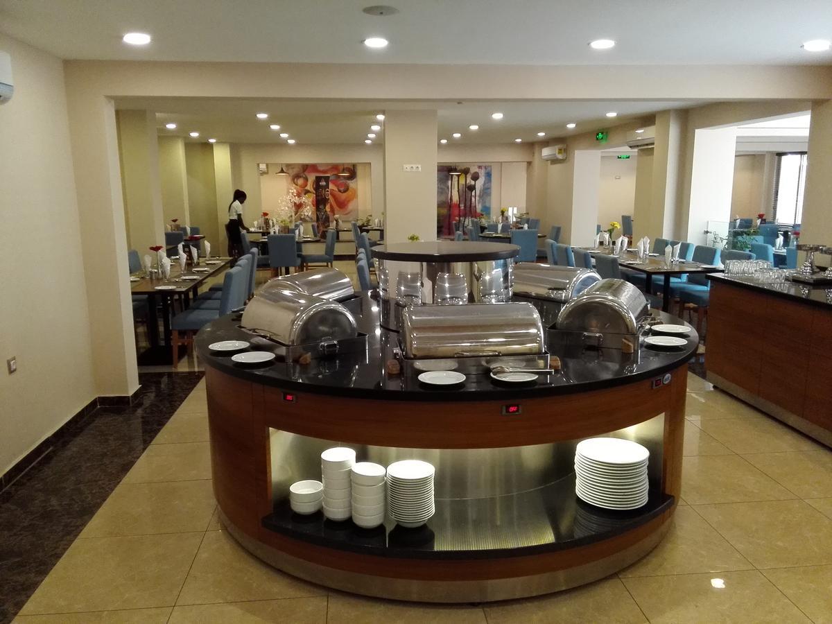 Ah酒店及会议中心 Madina 外观 照片